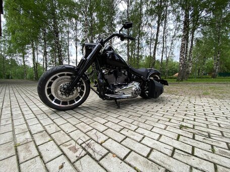 2019 Harley-Davidson Fat Boy, чёрный, 3500000 рублей, вид 3