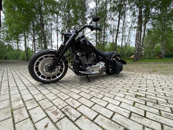 2019 Harley-Davidson Fat Boy, чёрный, 3500000 рублей - вид 2