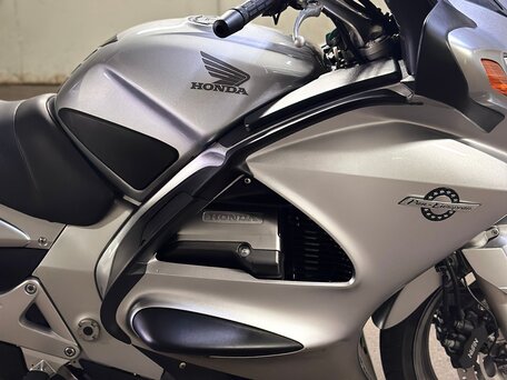 2007 Honda ST 1300, серый, 810000 рублей, вид 3