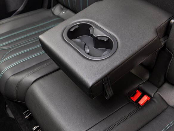 2026 Peugeot 5008 II Рестайлинг, серый, 4899000 рублей - вид 18