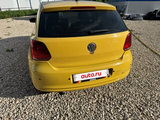 2011 Volkswagen Polo V, жёлтый, 510000 рублей, вид 3