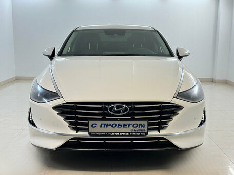 2021 Hyundai Sonata VIII (DN8), белый, 2600000 рублей, вид 2