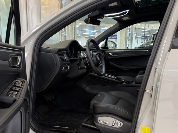 2025 Porsche Macan I Рестайлинг 2, серый, 11495000 рублей - вид 19