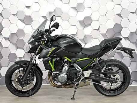 2017 Kawasaki Z 650, чёрный, 727000 рублей, вид 4