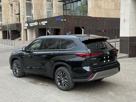 2026 Toyota Highlander IV (XU70), чёрный, 4820000 рублей, вид 5