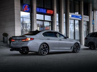 2021 BMW 5 серии 530i VII (G30/G31/G38) Рестайлинг, серый, 4200000 рублей, вид 4