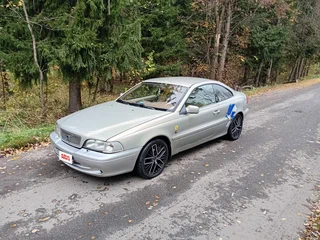 2001 Volvo C70 I, бежевый, 350000 рублей, вид 1