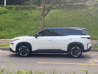2025 Toyota bZ3X 58.3 kWh, белый, 2329000 рублей, вид 4
