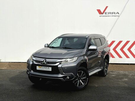 Mitsubishi Pajero Sport III