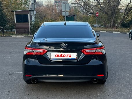2023 Toyota Camry VIII (XV70) Рестайлинг, чёрный, 3700000 рублей, вид 3
