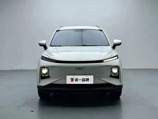 2024 Geely Geometry E 33.5 kWh, серебристый, 1446033 рублей, вид 2