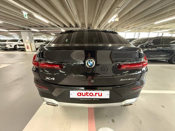 2022 BMW X4 20d II (G02) Рестайлинг, чёрный - вид 3