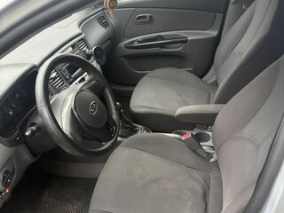 2010 Kia Rio II Рестайлинг, серебристый, 330000 рублей, вид 5