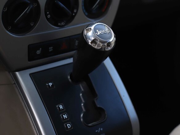 2007 Jeep Compass I, чёрный, 520000 рублей - вид 13