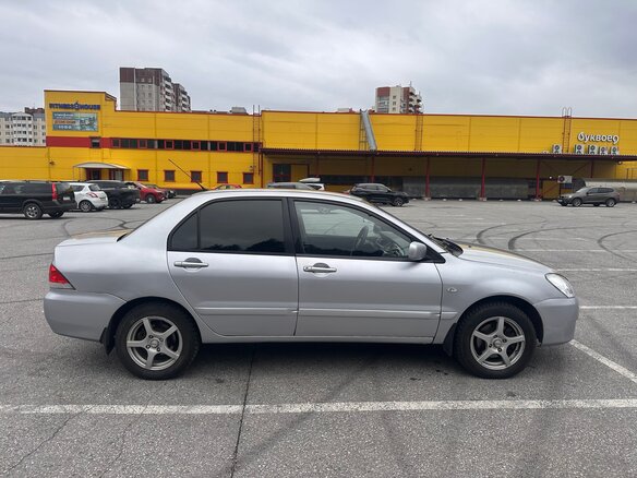 2004 Mitsubishi Lancer IX, серебристый, 315000 рублей - вид 1