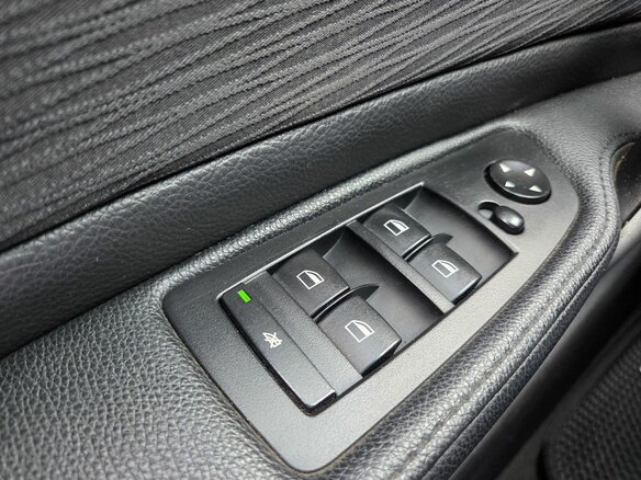 2009 BMW 1 серии 116i I (E81/E82/E87/E88) Рестайлинг, чёрный - вид 18