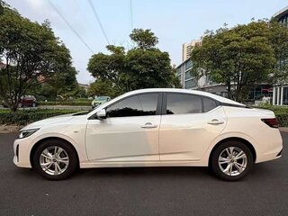 2025 Nissan Sylphy IV (B18) Рестайлинг, белый, 1550000 рублей, вид 2