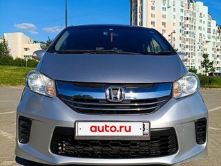 2015 Honda Freed I Рестайлинг 2, серый, 1350000 рублей, вид 3