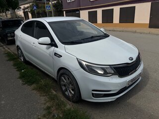 2016 Kia Rio III Рестайлинг, белый, 665000 рублей, вид 2