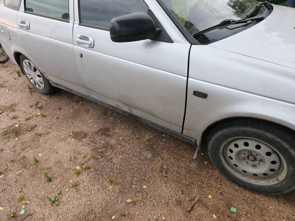 2010 Lada (ВАЗ) Priora I, серебристый, 240000 рублей - вид 1