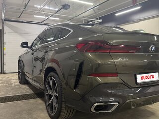 2021 BMW X6 40i III (G06), серый, 8200000 рублей, вид 4