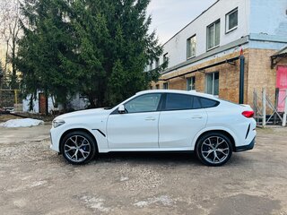 2021 BMW X6 30d III (G06), белый, 8240000 рублей, вид 1