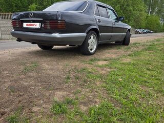 1990 Mercedes-Benz S-Класс 500 II (W126) Рестайлинг, чёрный, 700000 рублей, вид 5