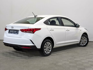 2022 Hyundai Solaris II Рестайлинг, белый, 1525000 рублей, вид 5