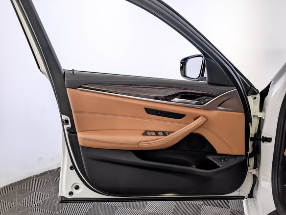 2021 BMW 5 серии 520i VII (G30/G31/G38) Рестайлинг, белый, 4350000 рублей - вид 18