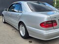 2000 Mercedes-Benz E-Класс 200 II (W210, S210) Рестайлинг, серебристый, 800000 рублей - вид 2