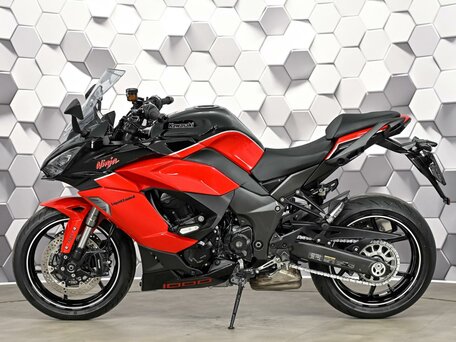 2024 Kawasaki Ninja 1000 SX, красный, 1399000 рублей, вид 4