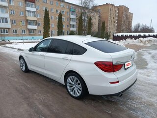 2011 BMW 5 серии Gran Turismo 535i xDrive VI (F10/F11/F07), белый, 1150000 рублей, вид 4