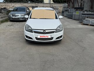 2011 Opel Astra H Рестайлинг, белый, 500000 рублей, вид 1