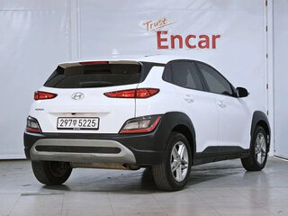2022 Hyundai Kona I Рестайлинг, белый, 1658000 рублей, вид 3
