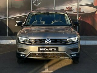 2018 Volkswagen Tiguan II, серый, 2750000 рублей, вид 2