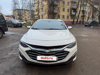 2020 Chevrolet Malibu IX Рестайлинг, белый, 1799000 рублей, вид 2