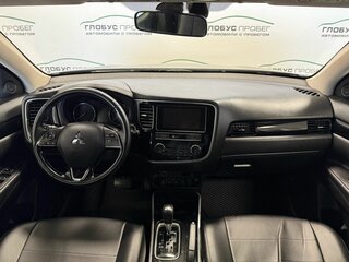 2018 Mitsubishi Outlander III Рестайлинг 3, чёрный, 1650000 рублей, вид 4