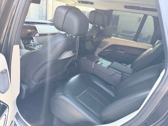 2022 Land Rover Range Rover P400 MHEV V, чёрный, 15500000 рублей - вид 12