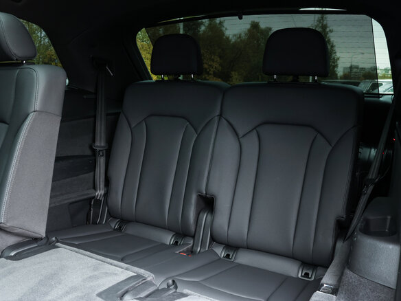 2021 Audi Q7 55 TFSI II (4M) Рестайлинг, чёрный, 6880500 рублей - вид 28