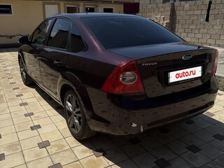 2010 Ford Focus II Рестайлинг, фиолетовый, 700000 рублей, вид 5