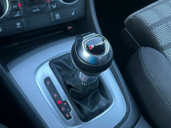 2016 Audi Q3 I (8U) Рестайлинг, белый, 1880000 рублей - вид 13
