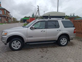 2008 Ford Explorer IV, серый, 1700000 рублей, вид 5