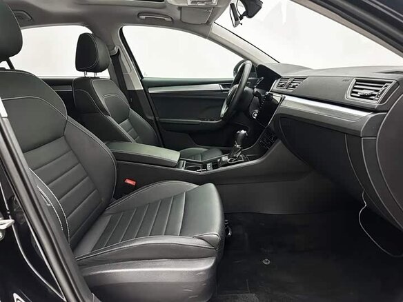 2023 Skoda Superb III Рестайлинг, чёрный - вид 15