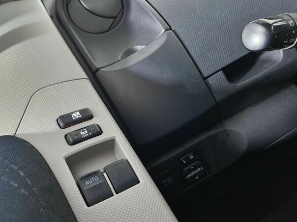 2008 Toyota Yaris Multimode II, чёрный - вид 11