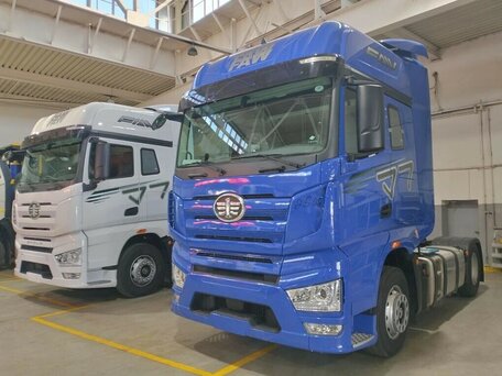 2024 FAW J7, белый, 8100000 рублей, вид 4