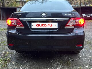 2010 Toyota Corolla X (E140, E150) Рестайлинг, чёрный, 1350000 рублей, вид 4