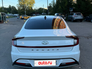 2021 Hyundai Sonata VIII (DN8), белый, 2000000 рублей, вид 4