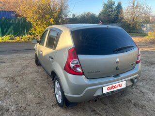 2013 Renault Sandero I, бежевый, 515000 рублей, вид 3