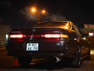 1994 Toyota Mark II VII (X90), коричневый, 700000 рублей, вид 3