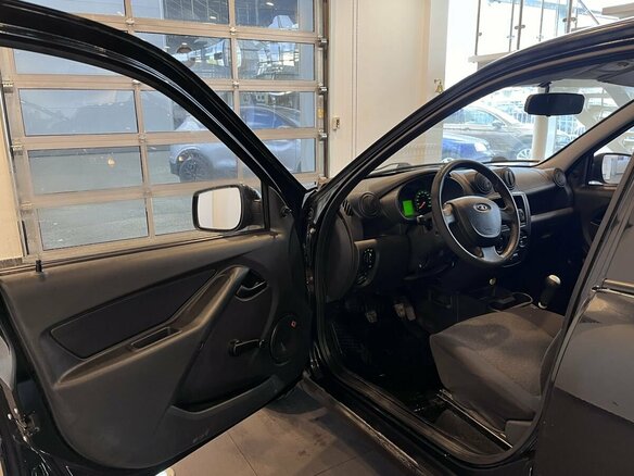 2012 Lada (ВАЗ) Granta I, чёрный, 170000 рублей - вид 19